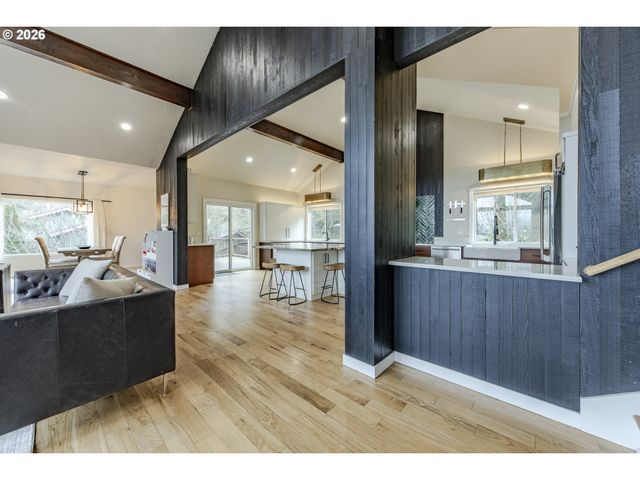 2315 W 28TH Ave, Eugene, OR 97405