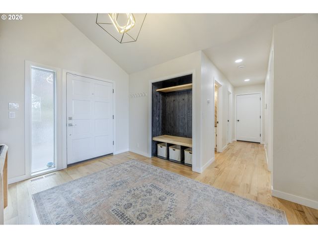 2315 W 28TH Ave, Eugene, OR 97405