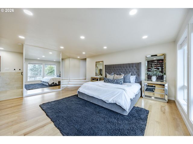 2315 W 28TH Ave, Eugene, OR 97405