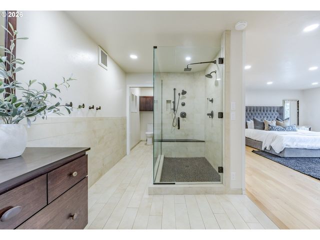 2315 W 28TH Ave, Eugene, OR 97405