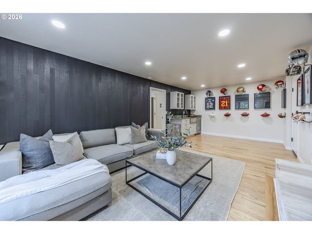 2315 W 28TH Ave, Eugene, OR 97405