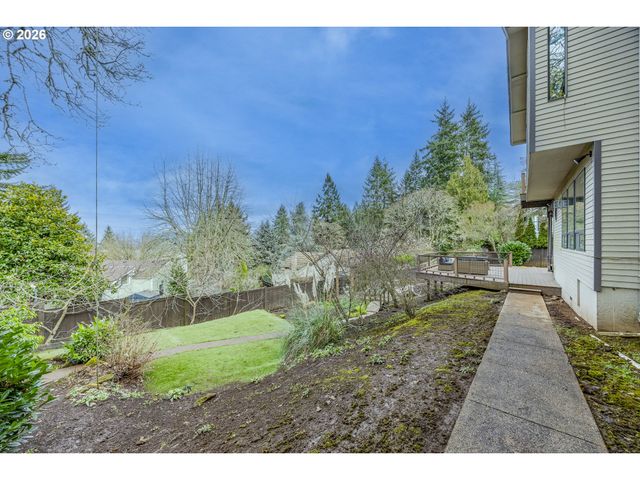 2315 W 28TH Ave, Eugene, OR 97405