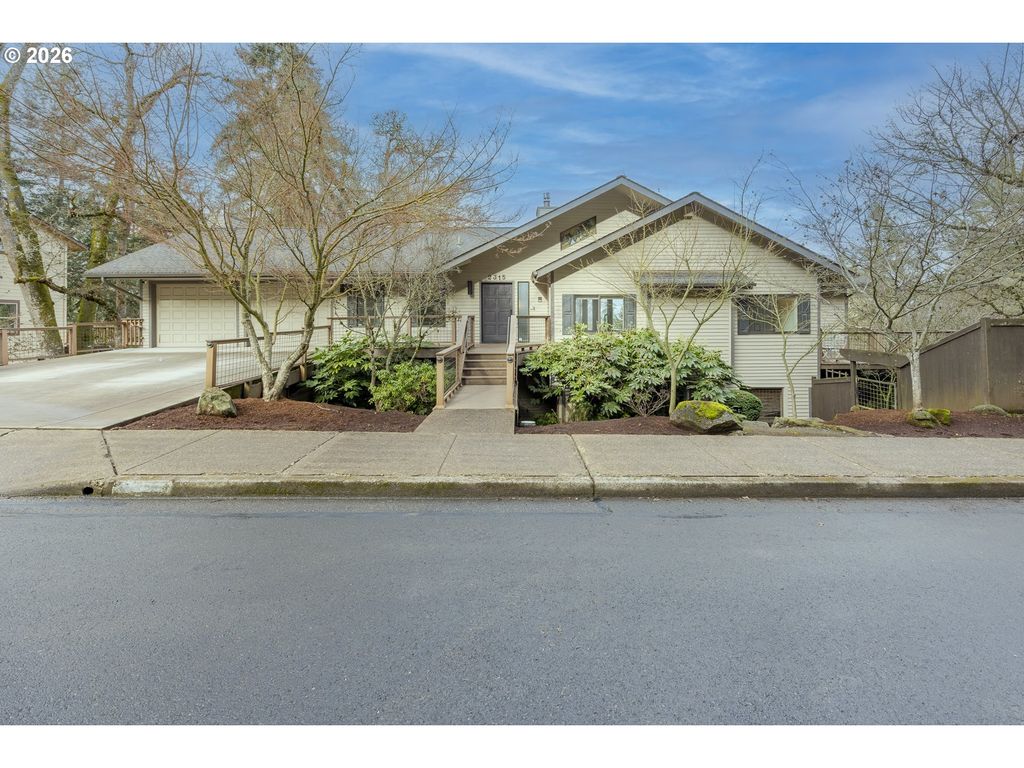 2315 W 28TH Ave, Eugene, OR 97405