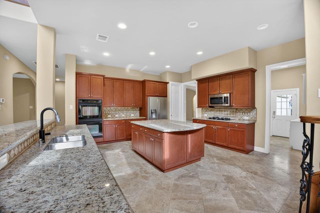 11511 Gallant Ridge Lane, Houston, TX 77082