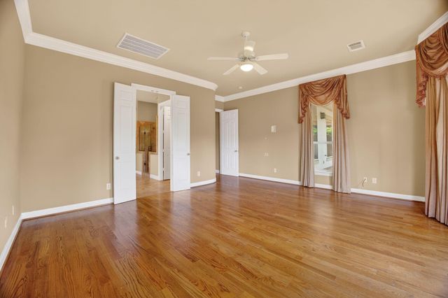 11511 Gallant Ridge Lane, Houston, TX 77082