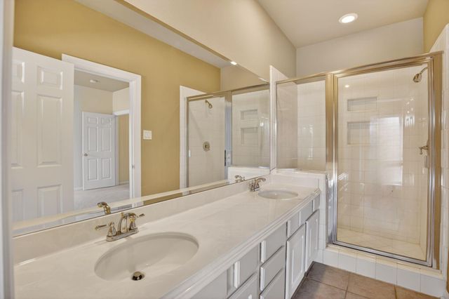 11511 Gallant Ridge Lane, Houston, TX 77082