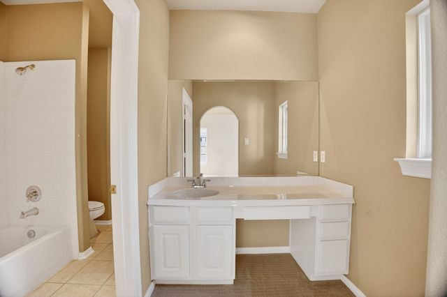 11511 Gallant Ridge Lane, Houston, TX 77082