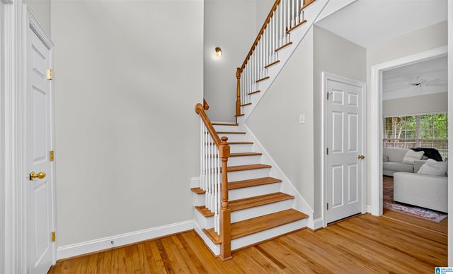312 HONEYSUCKLE LANE, Chelsea, AL 35043