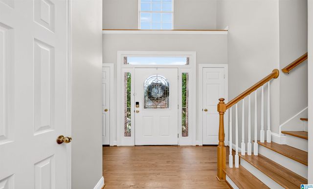 312 HONEYSUCKLE LANE, Chelsea, AL 35043