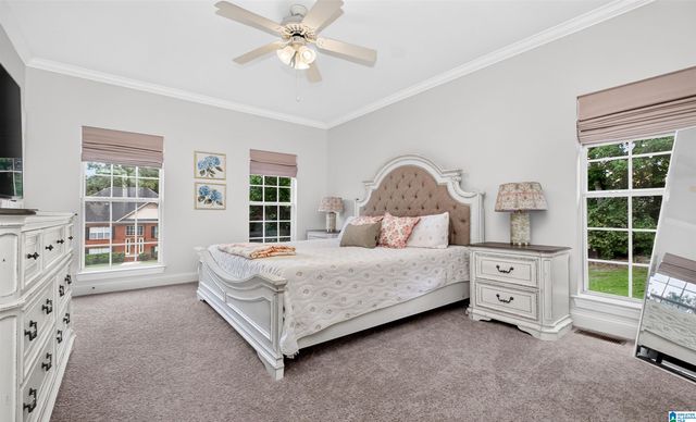 312 HONEYSUCKLE LANE, Chelsea, AL 35043