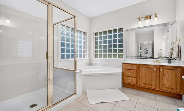 312 HONEYSUCKLE LANE, Chelsea, AL 35043