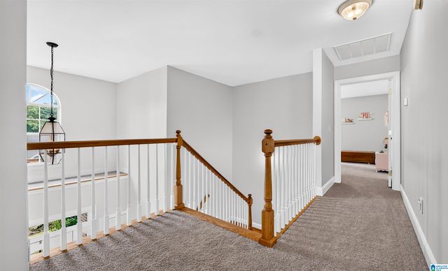 312 HONEYSUCKLE LANE, Chelsea, AL 35043