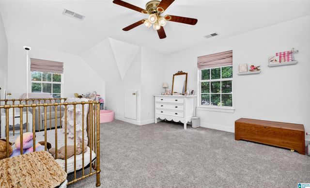 312 HONEYSUCKLE LANE, Chelsea, AL 35043