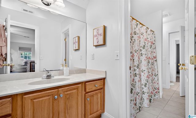312 HONEYSUCKLE LANE, Chelsea, AL 35043