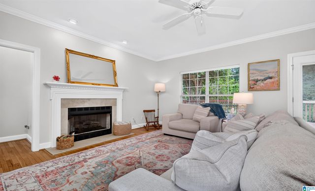 312 HONEYSUCKLE LANE, Chelsea, AL 35043