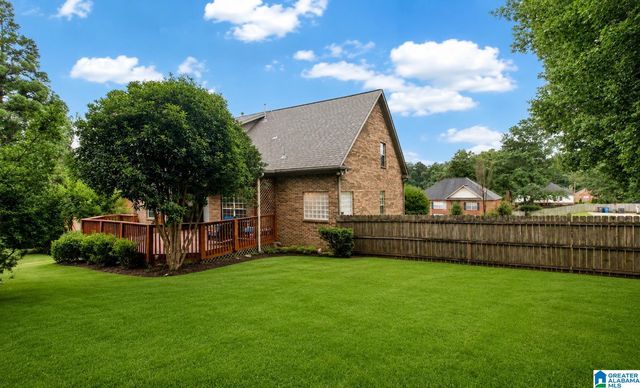 312 HONEYSUCKLE LANE, Chelsea, AL 35043