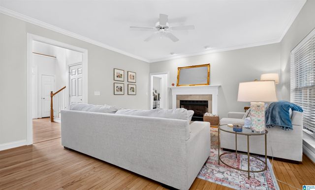 312 HONEYSUCKLE LANE, Chelsea, AL 35043