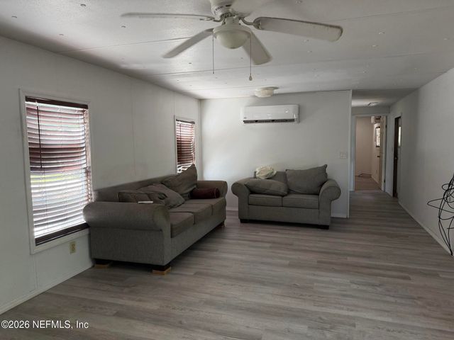 129 LAKE COMO Drive, Pomona Park, FL 32181