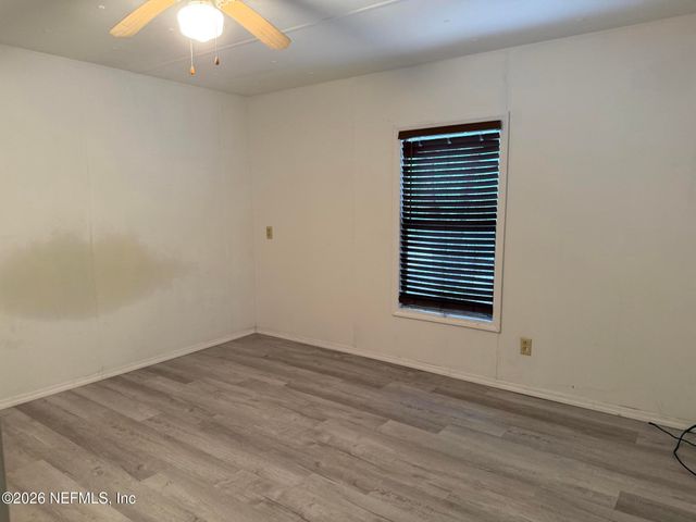 129 LAKE COMO Drive, Pomona Park, FL 32181
