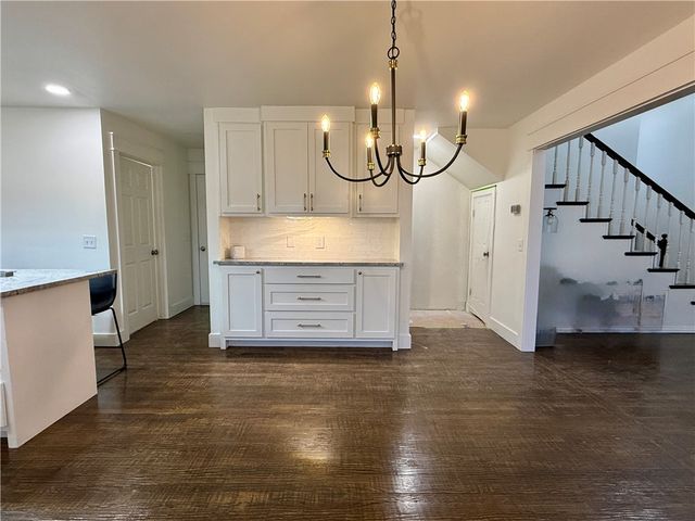 101 Fox Glove Lane, Bentonville, AR 72712