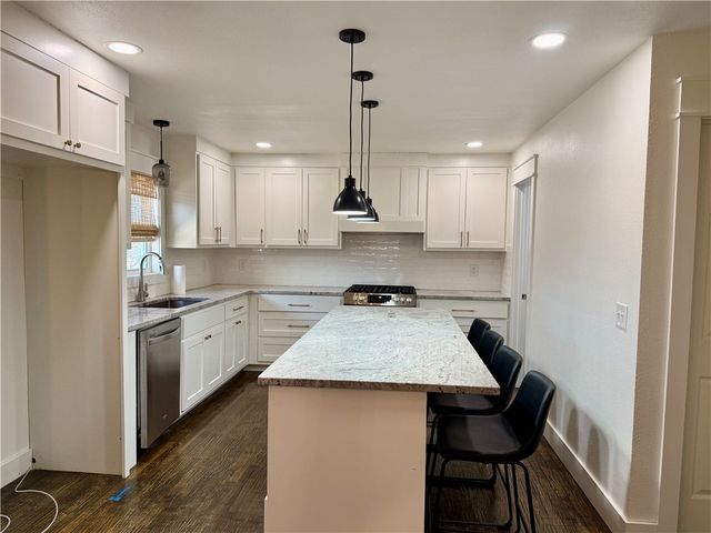 101 Fox Glove Lane, Bentonville, AR 72712