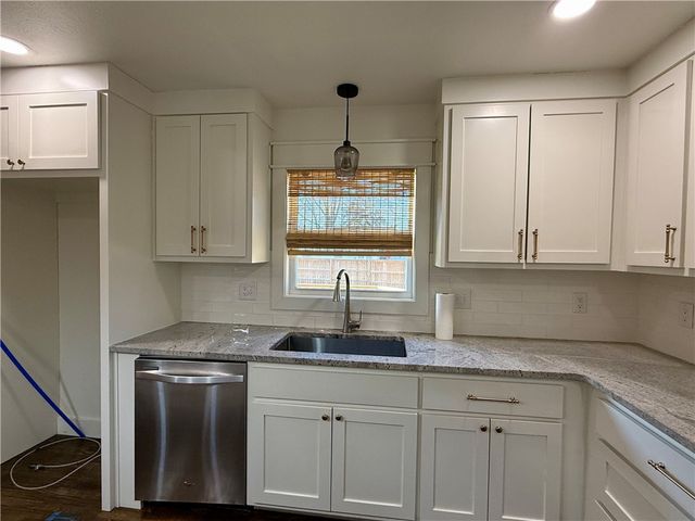 101 Fox Glove Lane, Bentonville, AR 72712