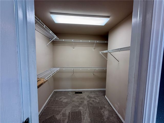 101 Fox Glove Lane, Bentonville, AR 72712