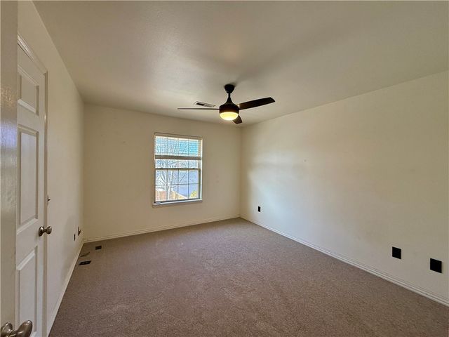 101 Fox Glove Lane, Bentonville, AR 72712