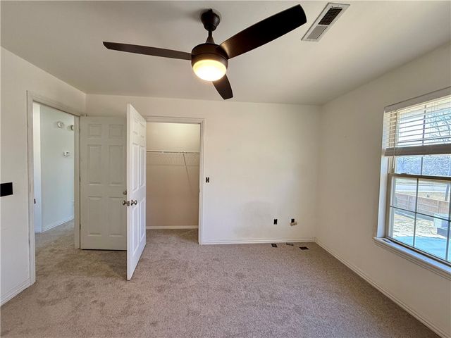 101 Fox Glove Lane, Bentonville, AR 72712