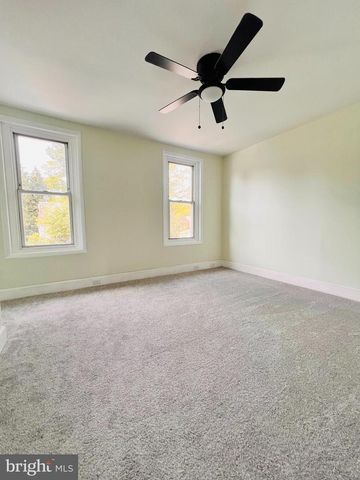 1143 CHESTNUT ST, Darby, PA 19023