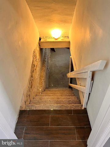 1143 CHESTNUT ST, Darby, PA 19023