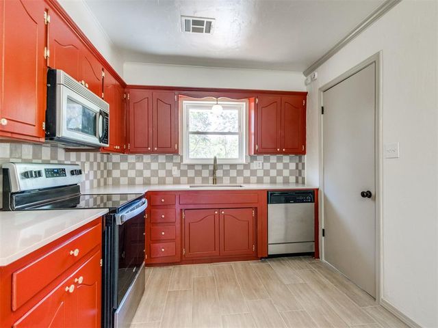 1715 Edgewood Drive, Edmond, OK 73013