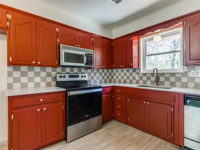 1715 Edgewood Drive, Edmond, OK 73013