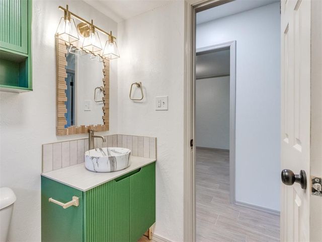 1715 Edgewood Drive, Edmond, OK 73013