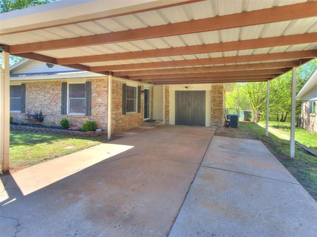 1715 Edgewood Drive, Edmond, OK 73013