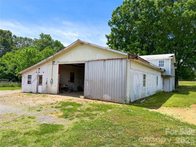 3895 Needmore Road, Woodleaf, NC 27054