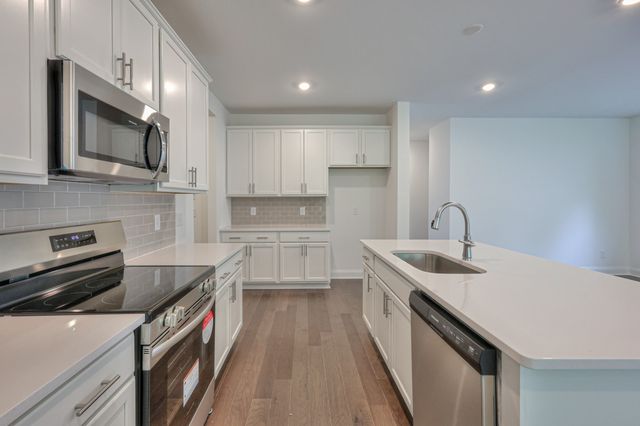 612 Phoebe Way, Gallatin, TN 37066