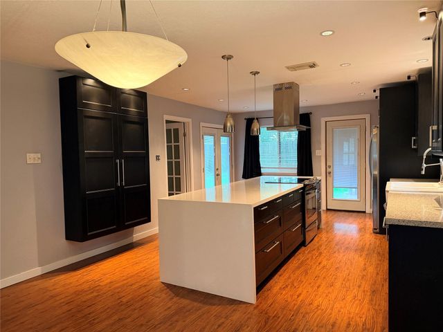 6835 Queensclub, Houston, TX 77069