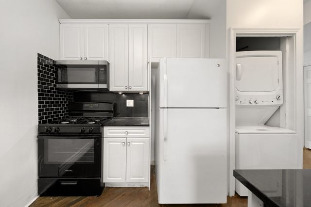 4054 W PALMER Street 2, Chicago, IL 60639