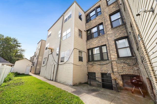 4054 W PALMER Street 2, Chicago, IL 60639