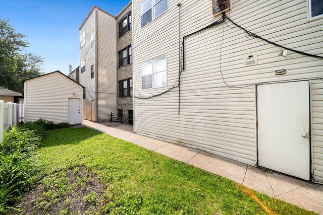 4054 W PALMER Street 2, Chicago, IL 60639