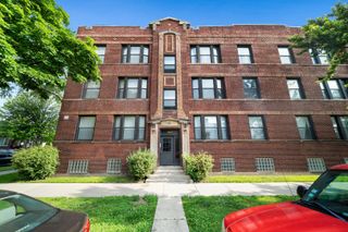 4054 W PALMER Street 2, Chicago, IL 60639
