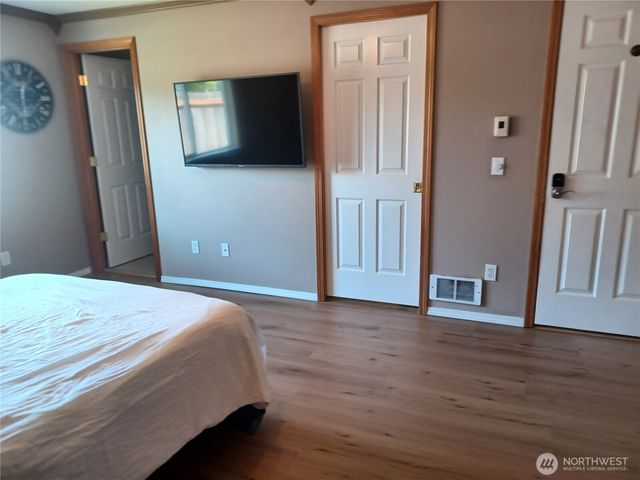 317 Teresa Street, Camano Island, WA 98282