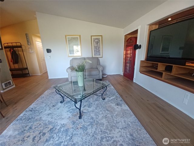 317 Teresa Street, Camano Island, WA 98282