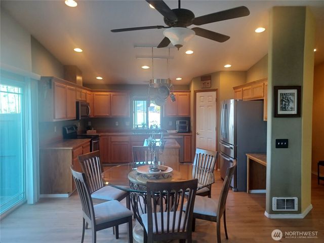 317 Teresa Street, Camano Island, WA 98282