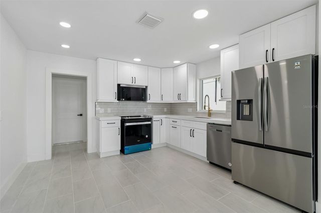 10238 TARPON DRIVE, Treasure Island, FL 33706