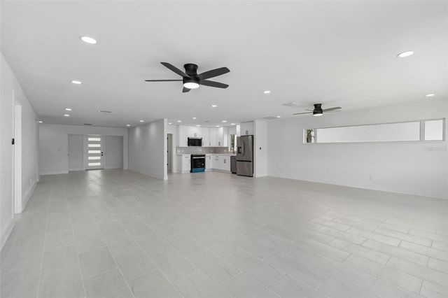 10238 TARPON DRIVE, Treasure Island, FL 33706