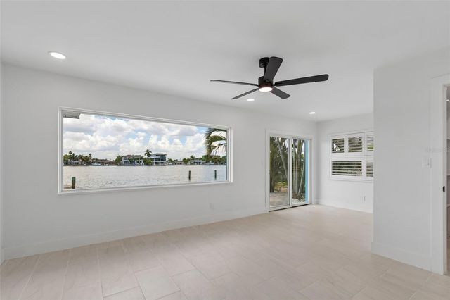 10238 TARPON DRIVE, Treasure Island, FL 33706