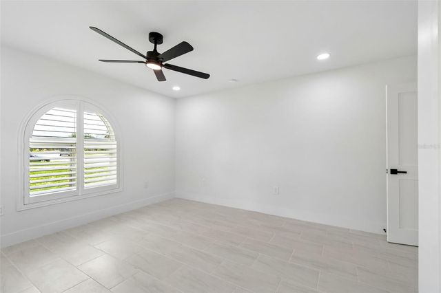 10238 TARPON DRIVE, Treasure Island, FL 33706