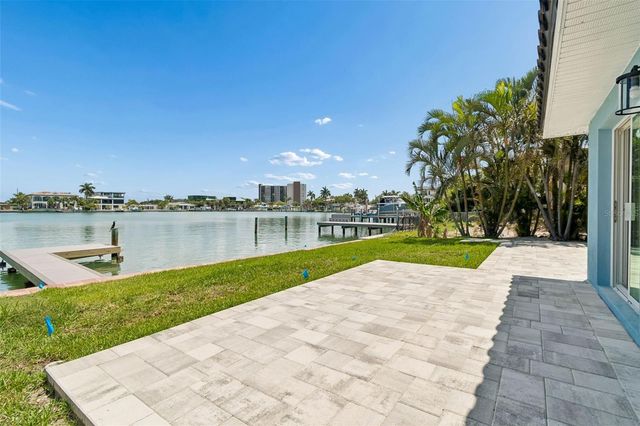 10238 TARPON DRIVE, Treasure Island, FL 33706